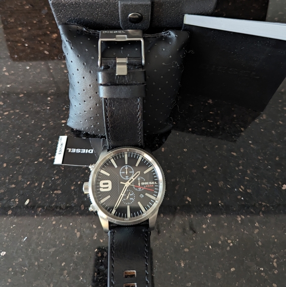 Men's Diesel Watch. NWT. - Picture 6 of 8
